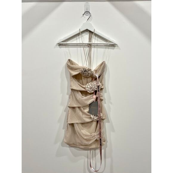 NWT HOUSE OF CB Caterina Floral Cutout Mini Dress in Fog - Picture 6 of 16